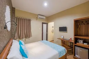 Kent Beach House - Image 4