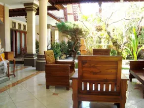 Pollok and Lemayeur Beach Front Hotel - Image 5