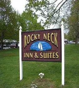 Rocky Neck Inn & Suites - Image 5
