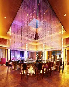 Galaxy Hotel Shanghai - Image 4