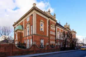 Lofts on the Park - Image 1