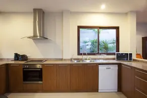 Boutique 4BR Pool Villa Toya*Gated Residence*Rawai - Image 2