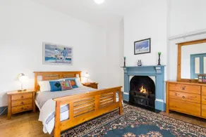 The Fremantle Stone Cottage - Image 4