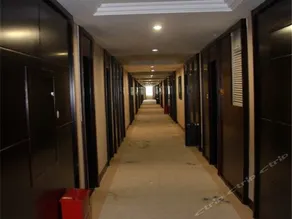 Champion Hotel - Image 4