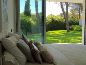 Architect Designed Villa & Iconic View - Image 5