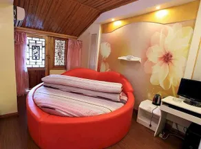 Yuejianglou Theme Inn - Image 5