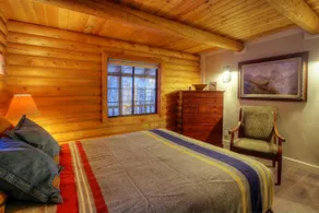 The Burrow 3 Bedrooms 2.5 Bathrooms Cabin - Image 3