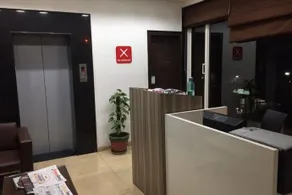 Hotel Cyber Inn by OYO Rooms - Image 4