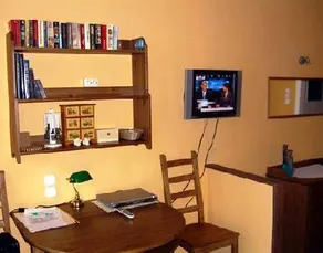 Riverview Apartment Budapest - Image 3