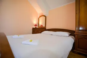 Apartments Villa Zlata - Image 3