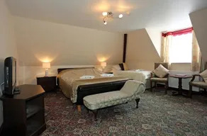The George Hotel - Image 3