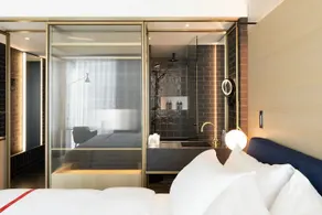 Crowne Plaza Amsterdam - QO - Image 2