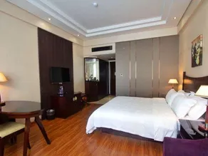 Crystal Hotel - Image 5