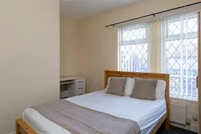 Selsey Road Guest House - Image 4