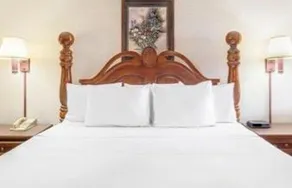 Stratford Inn Tyler - Image 5