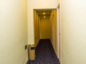 Swan Express Inn - Image 3