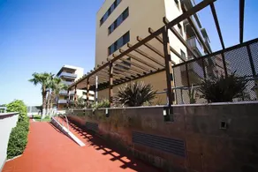 Amadeus La Pineda - Image 2