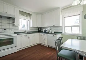 Executive Warden Suite - Image 5