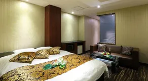 Hotel Bijou - Image 2