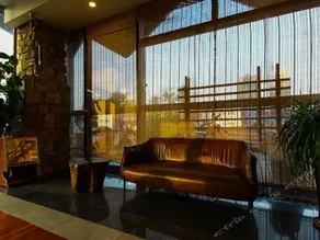 Vaikuha Seaview Hotel - Image 2