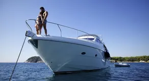 Costa Brava Luxury Yacht - Image 5