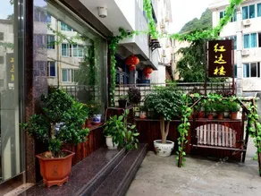 Qiuzhiyue Hotel - Image 5