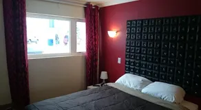 Road 121 Motel - Image 2