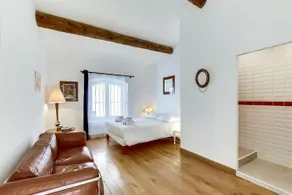 Very big loft on Vieux-Port - Image 4
