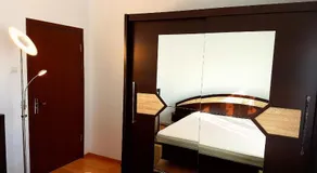 Brasov Main Street Apartment Preview listing - Image 2