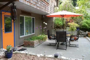 At Nautica Tigh Bed & Breakfast - Image 2
