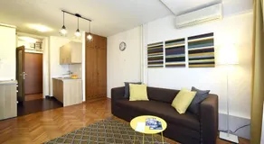 Garden Apartment - Image 2