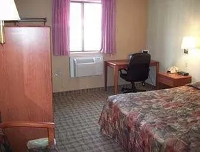 Knights Inn Limon - Image 4