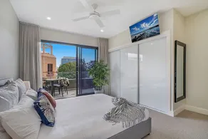 Civic Park Apartments - Image 1