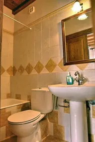 Artemis Traditional Hotel - Image 5