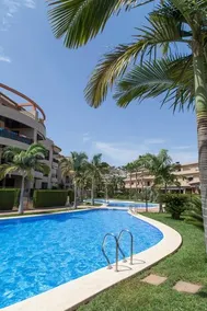 Apartment with INDOOR pool - Image 5