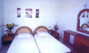 Sunset Hotel - Image 5