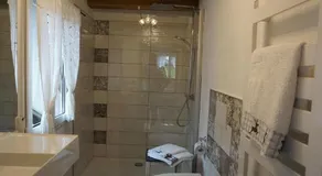 Miris Hus - Image 2