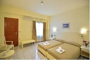 Hotel Petinos - Image 1