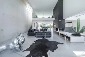 Architect Designed Villa & Iconic View - Image 4