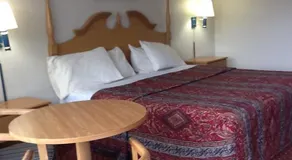 New Eastern Inn Elkton - Image 2
