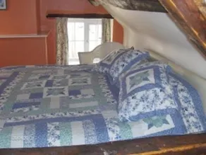Old Brick Guest House - Image 4