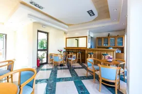 Rosebay Apartments - Image 3