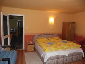 Liget Vendeghaz - Image 3