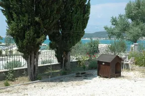 Cozy Summer House On Sand Beach - Image 4