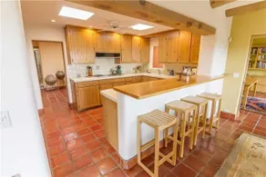 Mitchell's East Side, 3 Bedrooms, Sleeps 6, Deck, Views, WiFi, Grill - Image 5