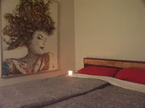 DAVE'S ART HOUSE - Image 3