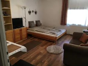 Blue River Apartment - Image 2