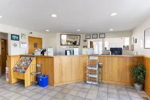 OYO Hotel Osage Beach by Lake of the Ozarks (ex Econo Lodge) - Image 4