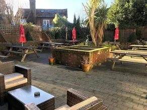 The White Hart - Image 3