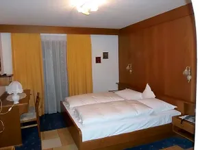 Hotel Pausa - Image 4